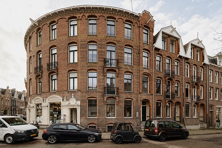 Alexander broerstraat zwarte auto v1 24 apr 2026 15 41 18
