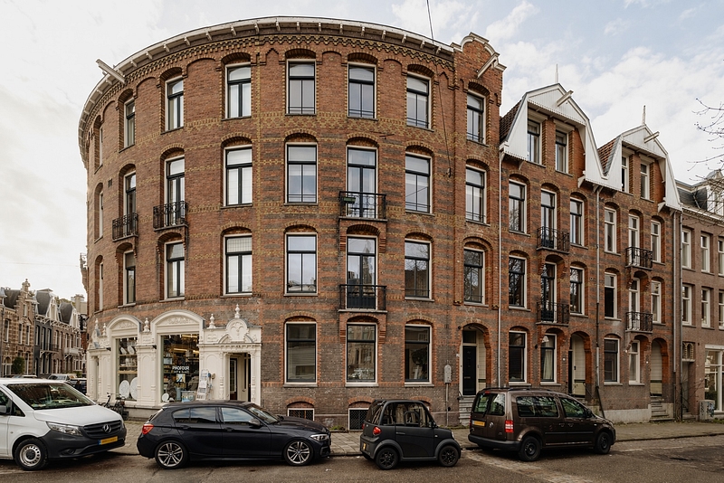 Alexander broerstraat zwarte auto v1 24 apr 2026 15 41 18